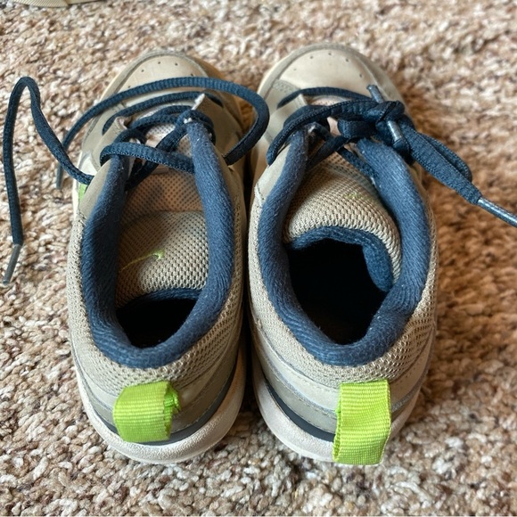 Boys Shoe Bundle Size 9 Nike Old Navy Gray - Picture 4 of 12